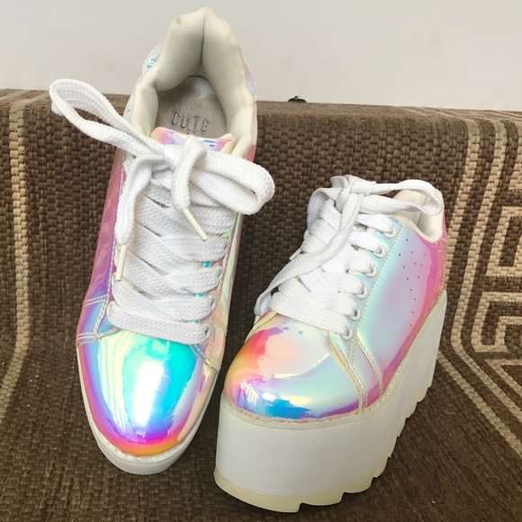 Dolls Kill LALA Hologram Platform Sneaker 5 - Picture 8 of 11